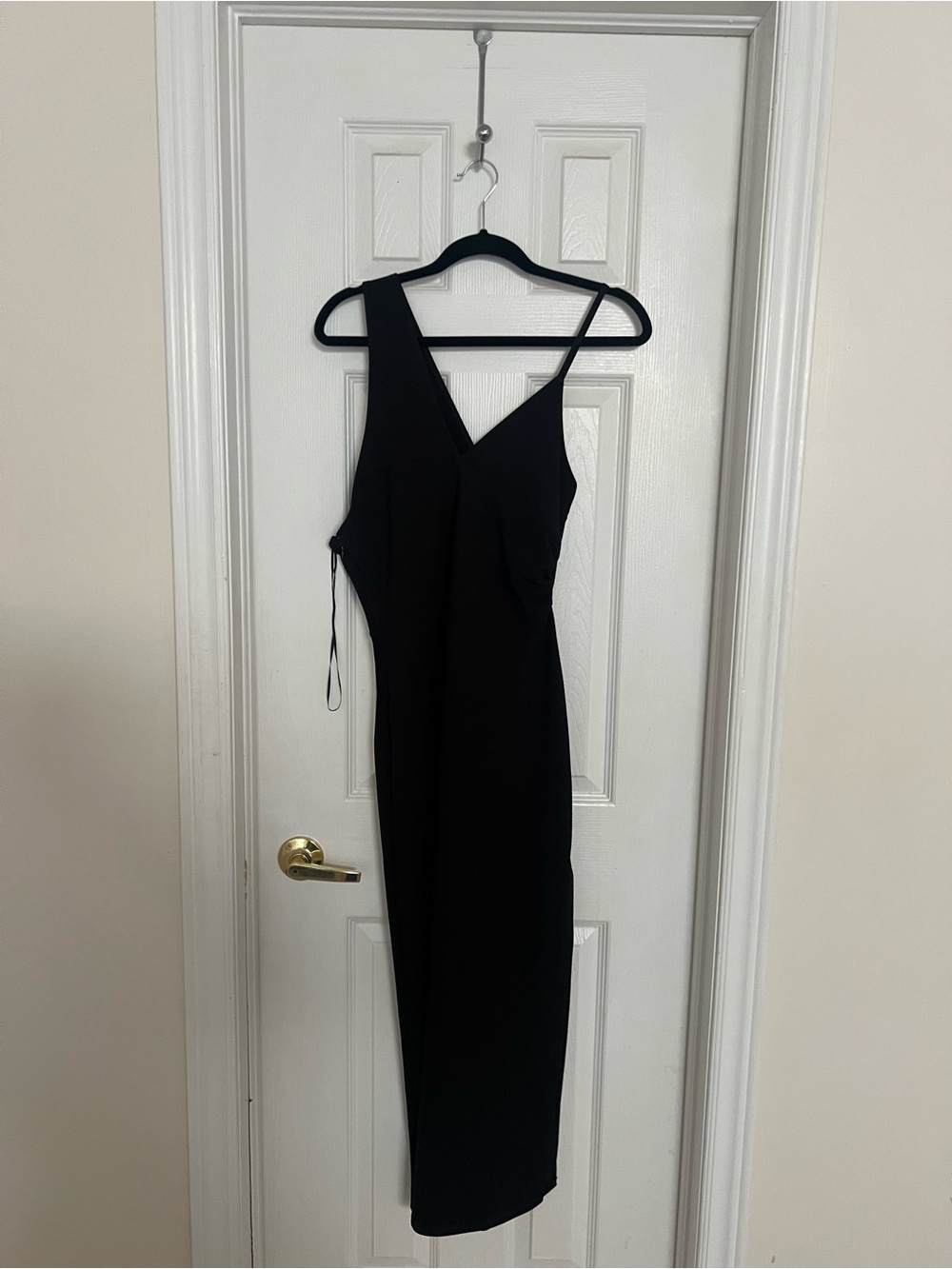 Abercrombie and Fitch Midi Black Sleeveless V Neck Dress